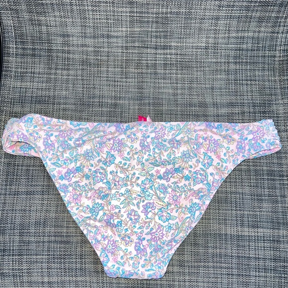 Victoria's Secret Other - Victoria’s Secret side ruche swim bottom purple paisley
